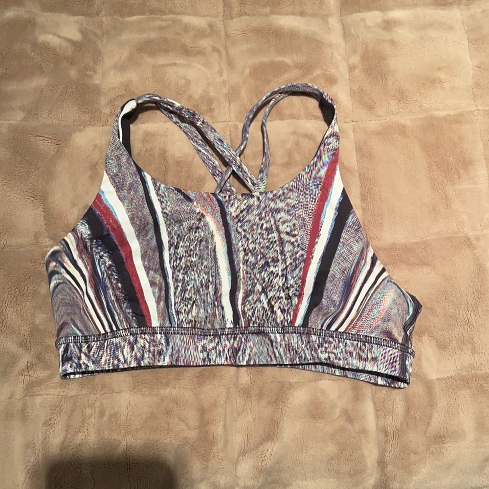 Lululemon sports bra